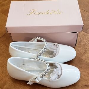 White Kids Dress Shoes with Pearl Strap, 4 Youth